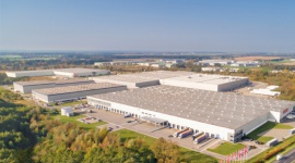 SEGRO Logistics Park Poznań, Gądki przedłuża umowę z firmą VOX