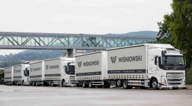 Nowe pojazdy ciężarowe WIŚNIOWSKI na polskich i zagranicznych drogach Biuro prasowe