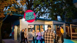 Sieć Bobby Burger podsumowuje rok i przedstawia plany na 2023