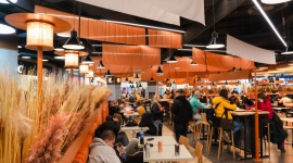 CH Targówek z nową energią smaków – food court po modernizacji gotowy na gości!