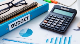 Jak skutecznie zadbać o klientów w dobie rosnącej inflacji – priorytety budżetu
